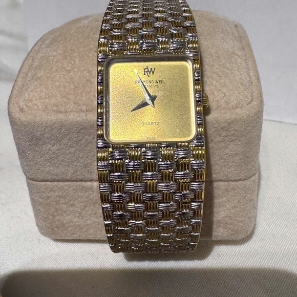 ⌚ Vintage 80's Raymond Weil 18K Gold and Silver Quartz Watch - #9058 - Picture 6 of 16